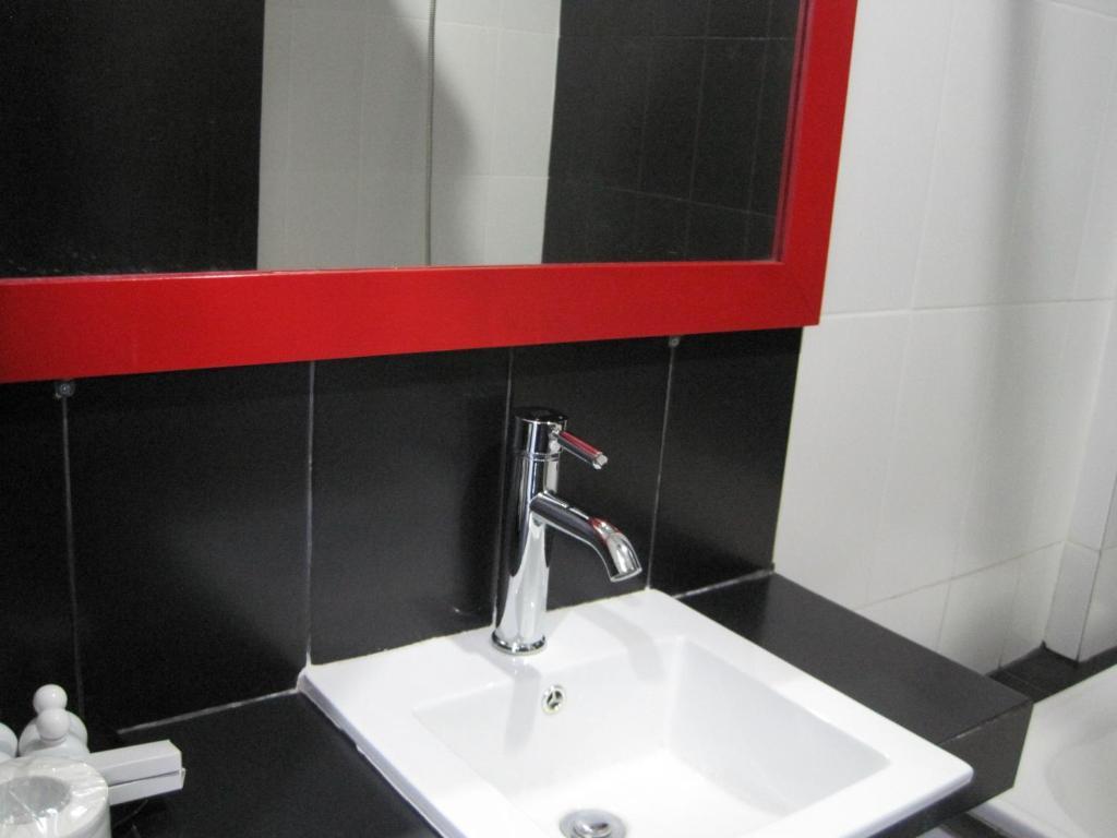 Budhi Hotel Kuta Lombok Habitación foto